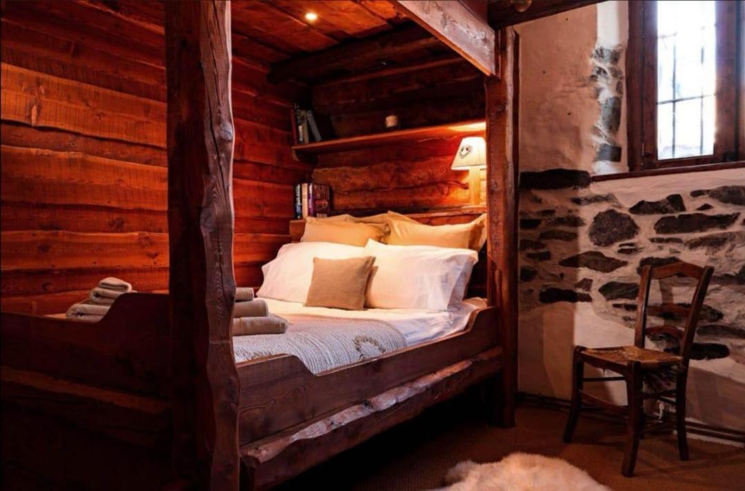 Chez Bear Bed and Breakfast Briançon Exteriör bild