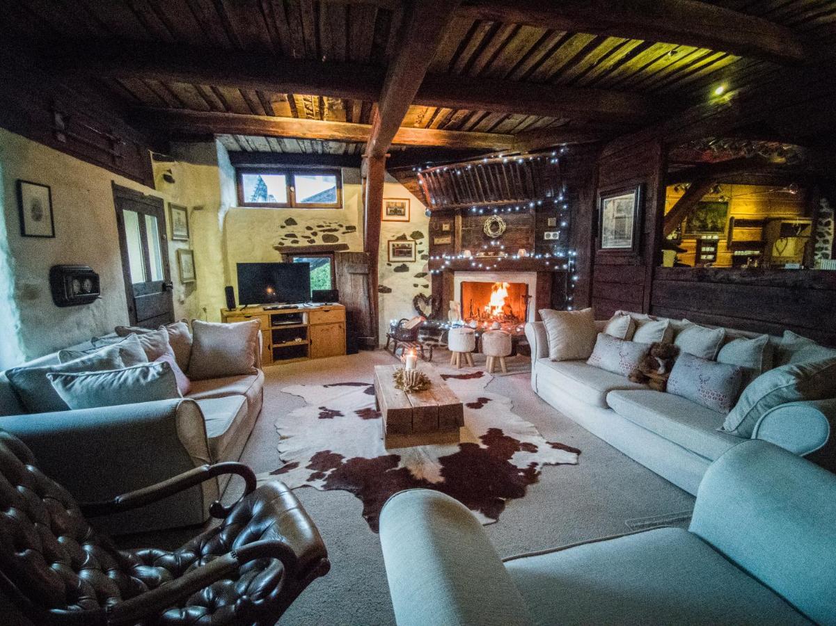 Chez Bear Bed and Breakfast Briançon Exteriör bild